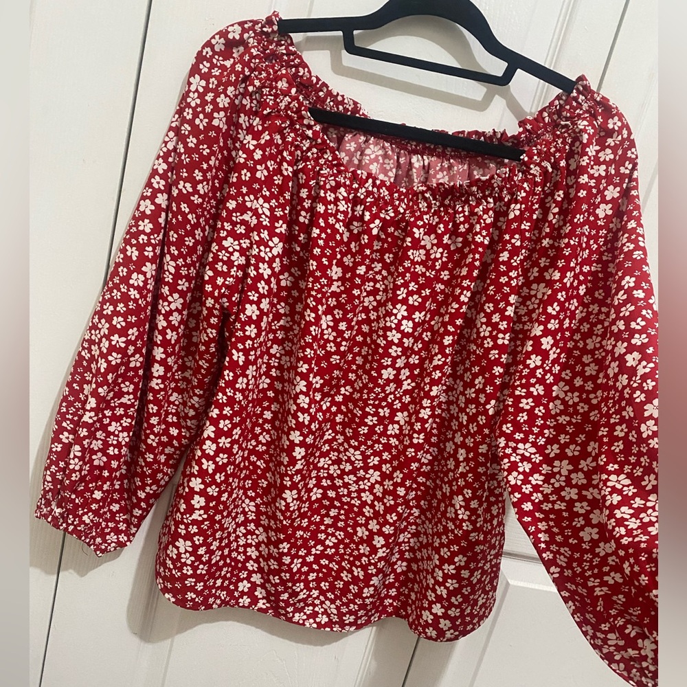 Floral Red Women's Top - Picture 5 of 5